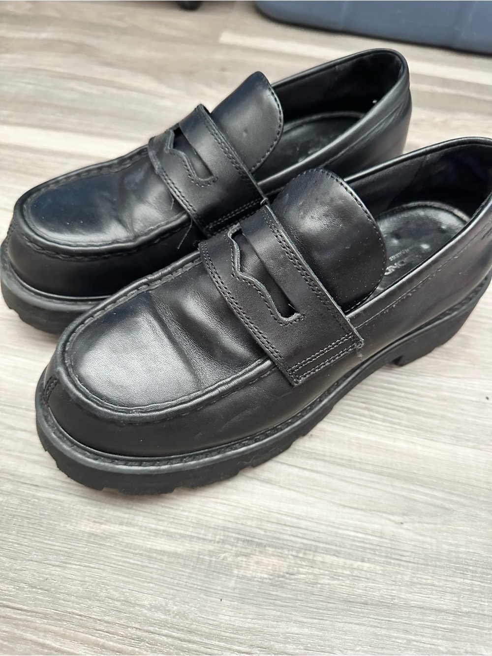 Vagabond Black Leather “Cosmo 2.0” Penny Loafers - Picture 7 of 12